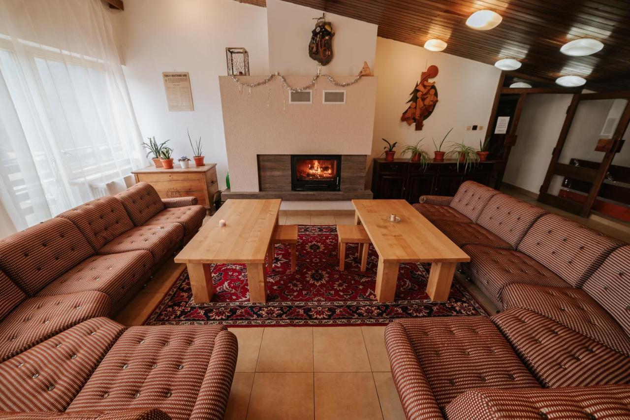 Dom Horskej Sluzby Hostel Terchova Luaran gambar
